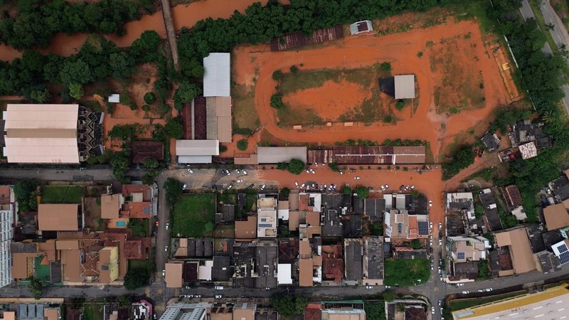 Sebanyak 10 orang tewas akibat tanah longsor nan disebabkan hujan deras di wilayah tenggara Brasil pada Minggu (12/1) waktu setempat. (NILMAR LAGE/AFP) Sebanyak 10 orang tewas akibat tanah longsor nan disebabkan hujan deras di wilayah tenggara Brasil pada Minggu (12/1) waktu setempat. (NILMAR LAGE/AFP)