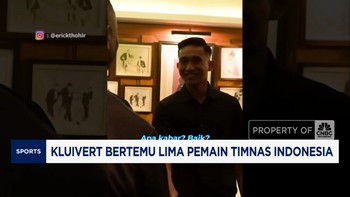 Video: Resmi Jadi Pelatih, Kluivert Bertemu 5 Pemain Timnas Indonesia