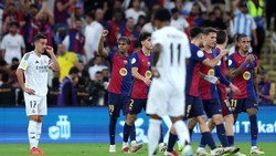 Pique: Barcelona Lebih Berbakat dari Madrid, tapi Masih Kurang soal...