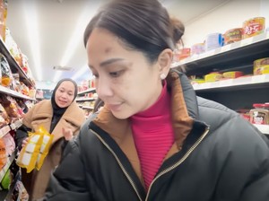 Beauty is Pain! Nagita Slavina Rela Bengep Perawatan Wajah, Bukan Operasi