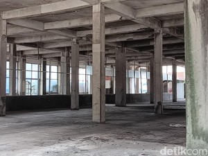 Kondisi Pasar Munjul Jaktim Tak Terurus, Kini Jadi Sarang Ular