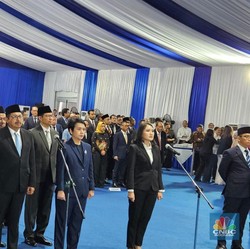 Menteri Meutya Lantik Pejabat Komdigi, Ada Raline Shah dan Fifi Aleyda