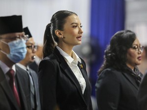 Profil Pendidikan Raline Shah, Stafsus Menkomdigi yang Ternyata Lulusan Singapura