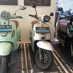 Pengusaha Teriak Motor Listrik Tak Laku, Sampai Minta Bantuan Ojol