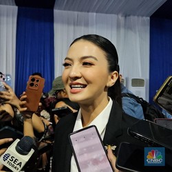 Daftar 5 Artis Jadi Stafsus dan Pejabat Pemerintah