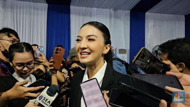 Cerita Raline Shah Kaget Dijapri Meutya Buat Jadi Stafsus Menteri