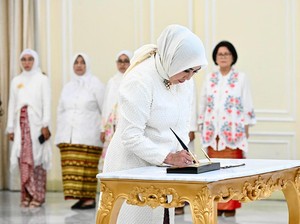 Selvi Lantik Pengurus Dekranas, Tri Tito Karnavian Jadi Ketua Harian