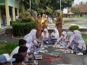 Siswa Keluhkan Tak Ada Susu-Rasa Makanan Saat Uji Coba Makan Bergizi Gratis