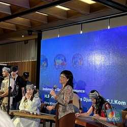 Wamen Stella Bawa Alat Canggih dari China, Giring 'Kelinci Percobaan'