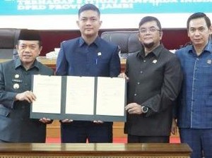 DPRD Jambi Sahkan 3 Perda, Termasuk Bantuan Hukum Warga Miskin