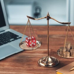 Bukan Cuma Untung-untungan, Ini Bedanya Trading dengan Judi