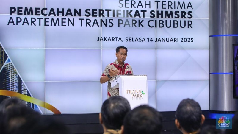 Serah Terima Pemecahan Sertifikat SHMSRS Apartemen Trans Park Cibubur di gedung Transmedia, Jakarta, Selasa (14/1/2025). (CNBC Indonesia/Faisal Rahman)