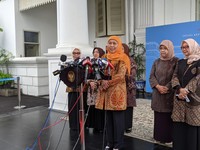 Khofifah Usul ke Prabowo Pemda Ikut Biayai Program Makan Bergizi