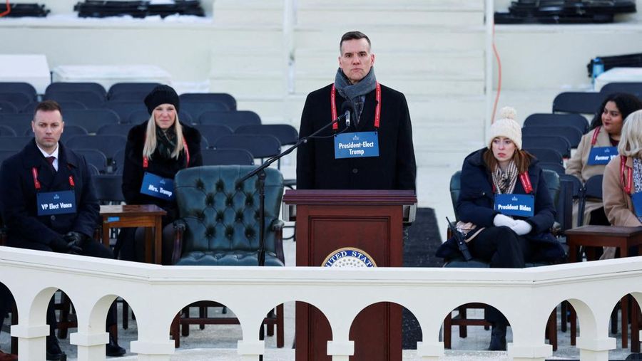 Latihan berlangsung di depan Gedung Capitol AS menjelang pelantikan Presiden terpilih AS Donald Trump, di Washington, AS, 12 Januari 2025. (REUTERS/Fabrizio Bensch)