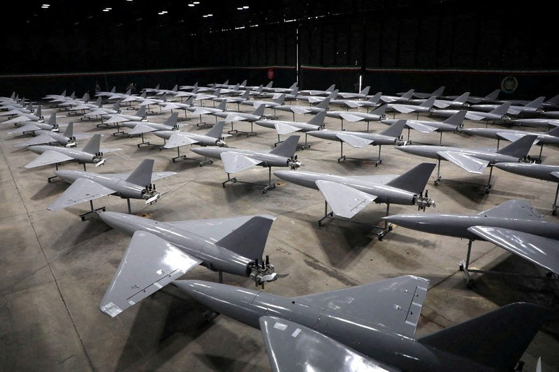 Militer Iran pada Senin (13/1) kemarin menambah 1.000 pesawat nirawak strategis buatan dalam negeri ke dalam gudang persenjataannya. (West Asia News Agency)/Handout via REUTERS) Militer Iran pada Senin (13/1) kemarin menambah 1.000 pesawat nirawak strategis buatan dalam negeri ke dalam gudang persenjataannya. (West Asia News Agency)/Handout via REUTERS)