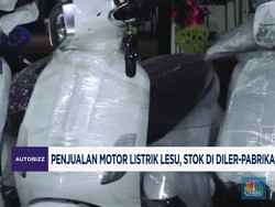 Video : Penjualan Motor Listrik Lesu, Stok Numpuk