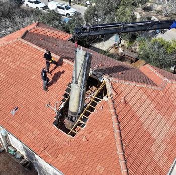 Iron Dome Bobol, Rudal Houthi Yaman Jebol Atap Rumah Warga Israel