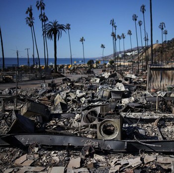 Penampakan Kota Jadi Abu Usai Lautan Api Lahap Los Angeles California