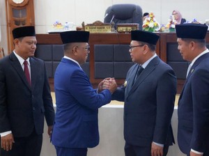 DPRD Gelar Paripurna Tetapkan Andra-Dimyati Gubernur-Wagub Banten Terpilih