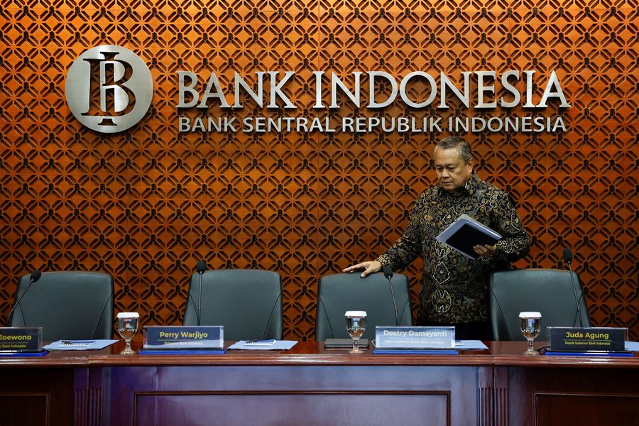 Gubernur Bank Indonesia, Perry Warjiyo saat menyampaikan Hasil Rapat Dewan Gubernur Bulan Januari 2025 dengan Cakupan Triwulanan pada Rabu (15/1/2025). (REUTERS/Willy Kurniawan)
