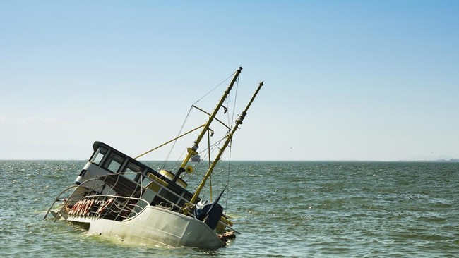 Kapal Wisata Lebaran Terbalik di Laut Jawa, 73 Orang Tewas-9 Hilang