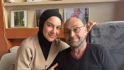 Irish Bella Bagikan Kabar Duka, Ayahnya Meninggal di Belgia