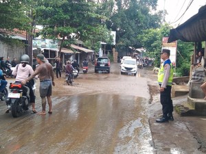 Banjir Bandang di Tianyar, Jalan Amlapura-Singaraja Macet 2 Km