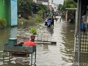 10 Desa di Pasuruan Terendam Banjir, Ada yang Capai 90 Cm