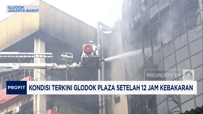 Kondisi Terkini Glodok Plaza Setelah 12 Jam Kebakaran