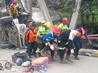 Penampakan Horor Jembatan Penghubung Kaltim-Kalsel Ambruk-Terbelah Dua