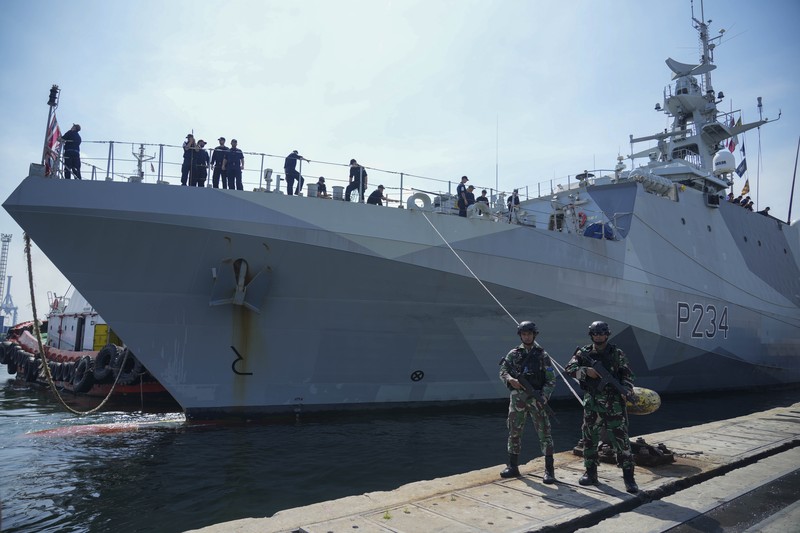 Kapal Perang Inggris HMS Spey sandar di Pelabuhan Tanjung Priok, Rabu (15/1/2025). (BAY ISMOYO / AFP) Kapal Perang Inggris HMS Spey sandar di Pelabuhan Tanjung Priok, Rabu (15/1/2025). (BAY ISMOYO / AFP)