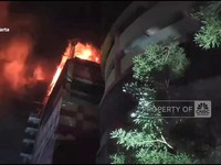 Video: Kebakaran Glodok Plaza, Terdengar Ledakan-Dentuman Keras