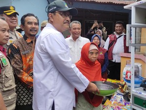 Kunjungi Sidoarjo, Mensos Gus Ipul Pastikan Bantuan Tepat Sasaran