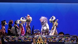 Pagelaran Akbar Wayang Golek: Angkat Tradisi Nasional di Hari Desa