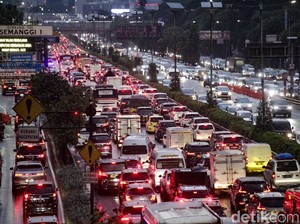 Macet Jakarta Bikin Emosi, Kecepatan Rata-rata Cuma 20 Km/Jam