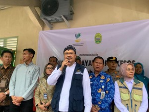 Mensos Tinjau Puskesos di Bantul, Serap Keluhan Warga-Beri Bantuan Komputer