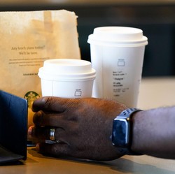 Gen Z Simak! Duit Ngopi Kamu Bisa Disulap Jadi Cuan Saham Puluhan Juta