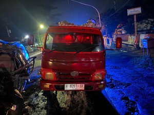 Pajero Seruduk Truk di Boyolali, 1 Orang Tewas