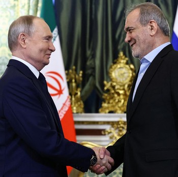 Negara Barat Panik! Presiden Iran Mendadak Temui Putin, Ada Apa?