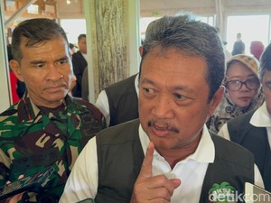 Video Menteri KP soal Pagar Laut Dibongkar: Tunggu Dulu Dong, Itu Barang Bukti