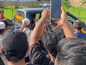 Pelaku Jambret Kalung Babak Belur Dihajar Warga di Probolinggo