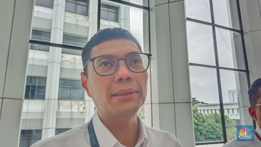Direktur Jenderal Perdagangan Dalam Negeri Kemendag, Iqbal Shoffan Shofwan saat ditemui usai Rakor di kantor Kemendagri, Senin (20/1/2025). (CNBC Indonesia/Martyasari Rizky)