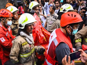Masih Bertambah Jumlah Kantong Jenazah Korban Kebakaran Glodok Plaza