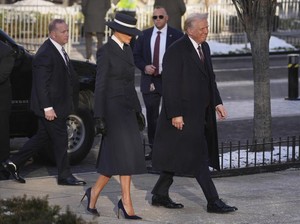 Gayanya Paling Dinanti di Inaugurasi, Melania Trump Pilih Desainer Independen