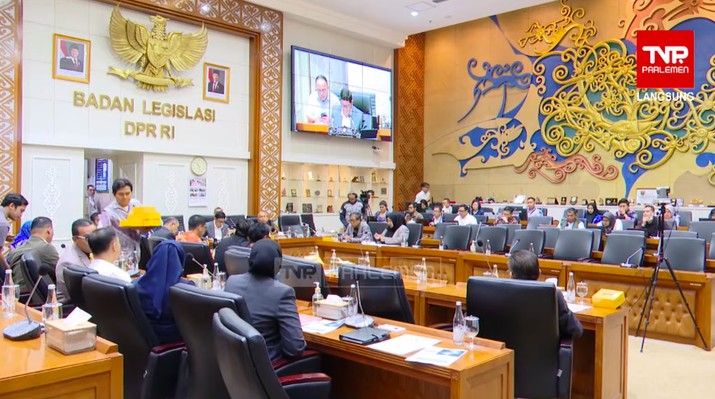 Ketua Badan Legislasi (Baleg) DPR RI Bob Hasan, dalam Rapat Pleno Penyusunan RUU tentang Perubahan Ketiga tentang Minerba. (Tangkapan Layar Youtube DPR RI)