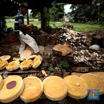 Pria Ini Bangun Bisnis Peralatan Dapur dari Kayu dan Raup Cuan