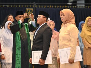 Lantik Pejabat Eselon II, Mendikdasmen Tekankan Ramah & Santun