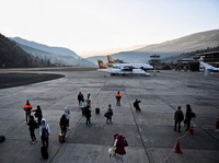 Cuma 50 Pilot di Dunia yang Bisa Mendaratkan Pesawat di Bandara Ini