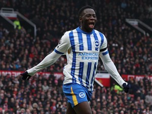 Liverpool Masih Berburu Winger, Tawaran buat Minteh Ditolak