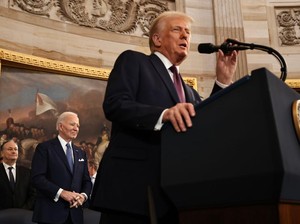 Usai Dilantik Jadi Presiden AS, Trump Langsung Kritik Pemerintahan Biden